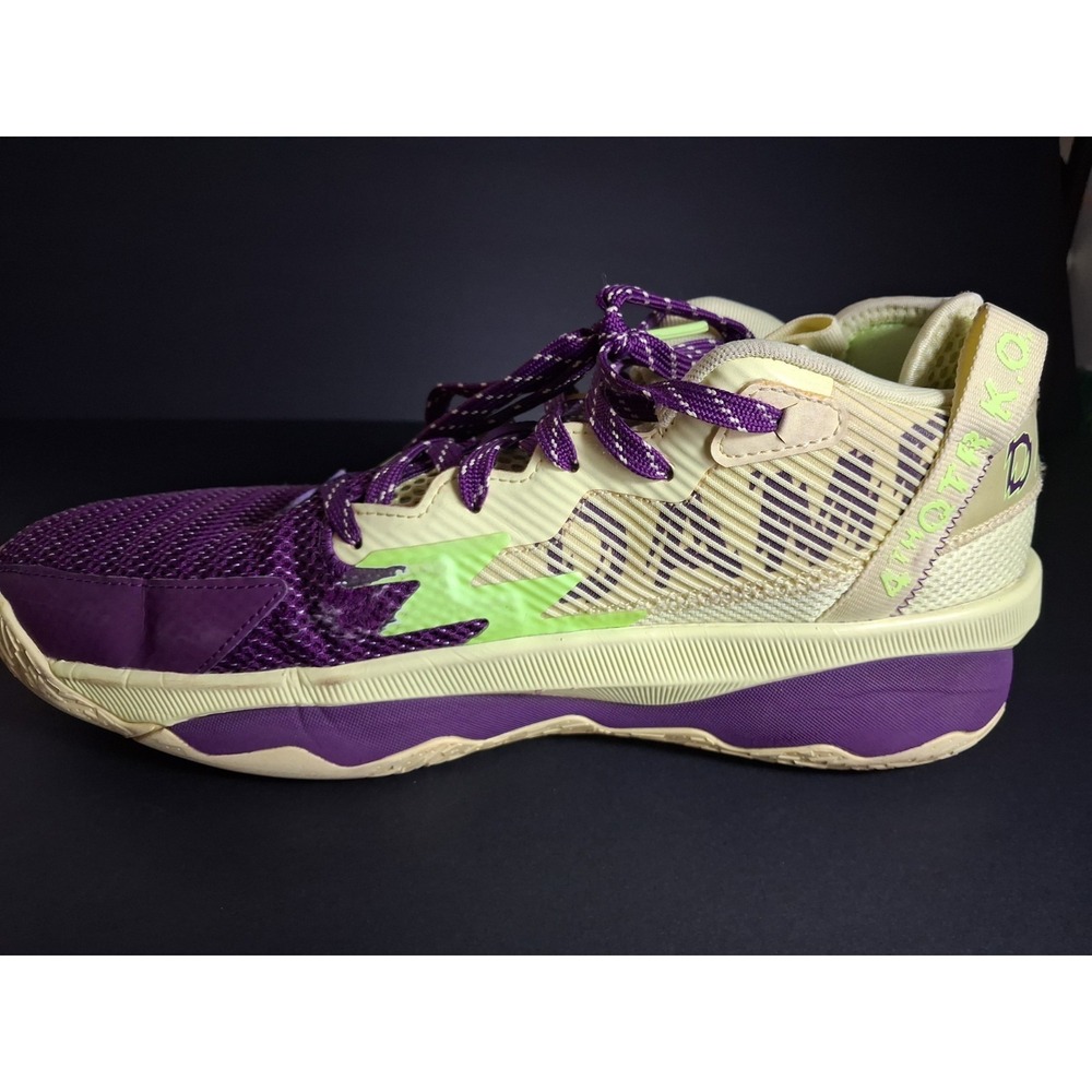 Adidas Dame 8 Dame Time Basketball Shoes Men's Size 10 Yellow Purple GY0383